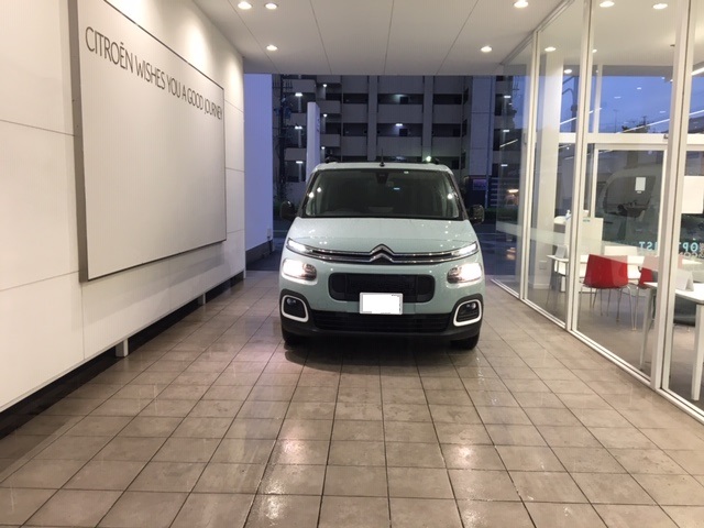 NEW　CITROEN　BERLINGO　ご試乗車受付中！